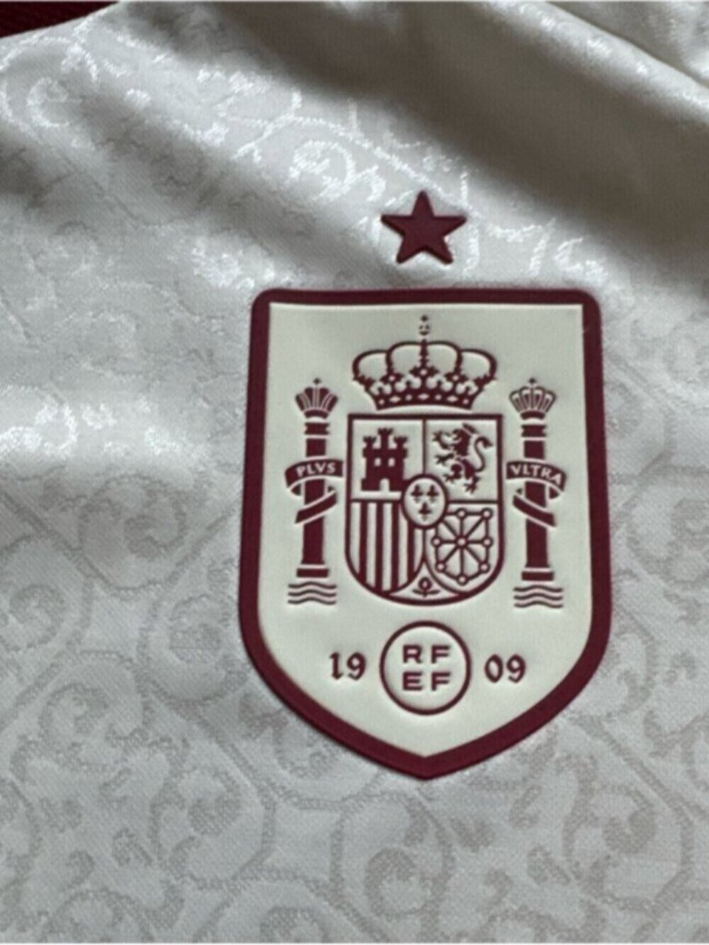 Spain Away Soccer Jersey PLAYER VERSION World Cup 2026 Lamine Yamal #19 - Picture 3 of 9